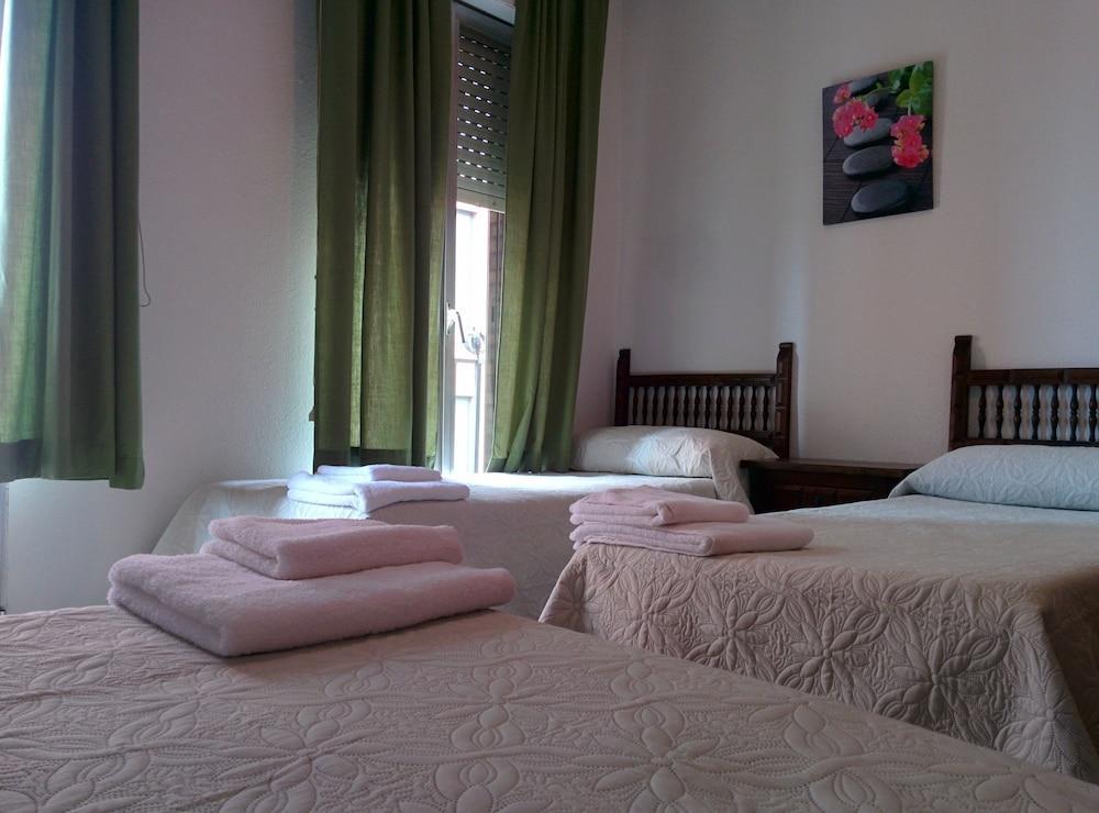 Hostal Santa Barbara 소리아 외부 사진